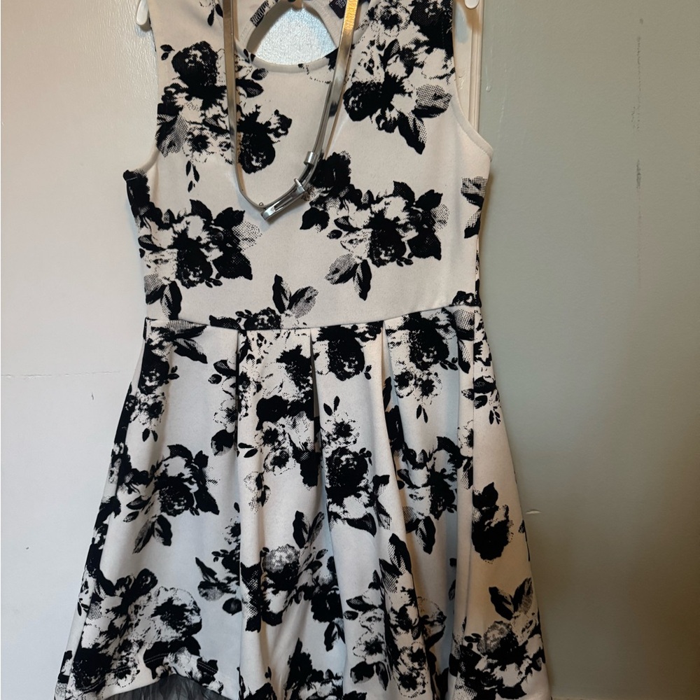 Three Hearts Black and White Floral Kids Formal Dress